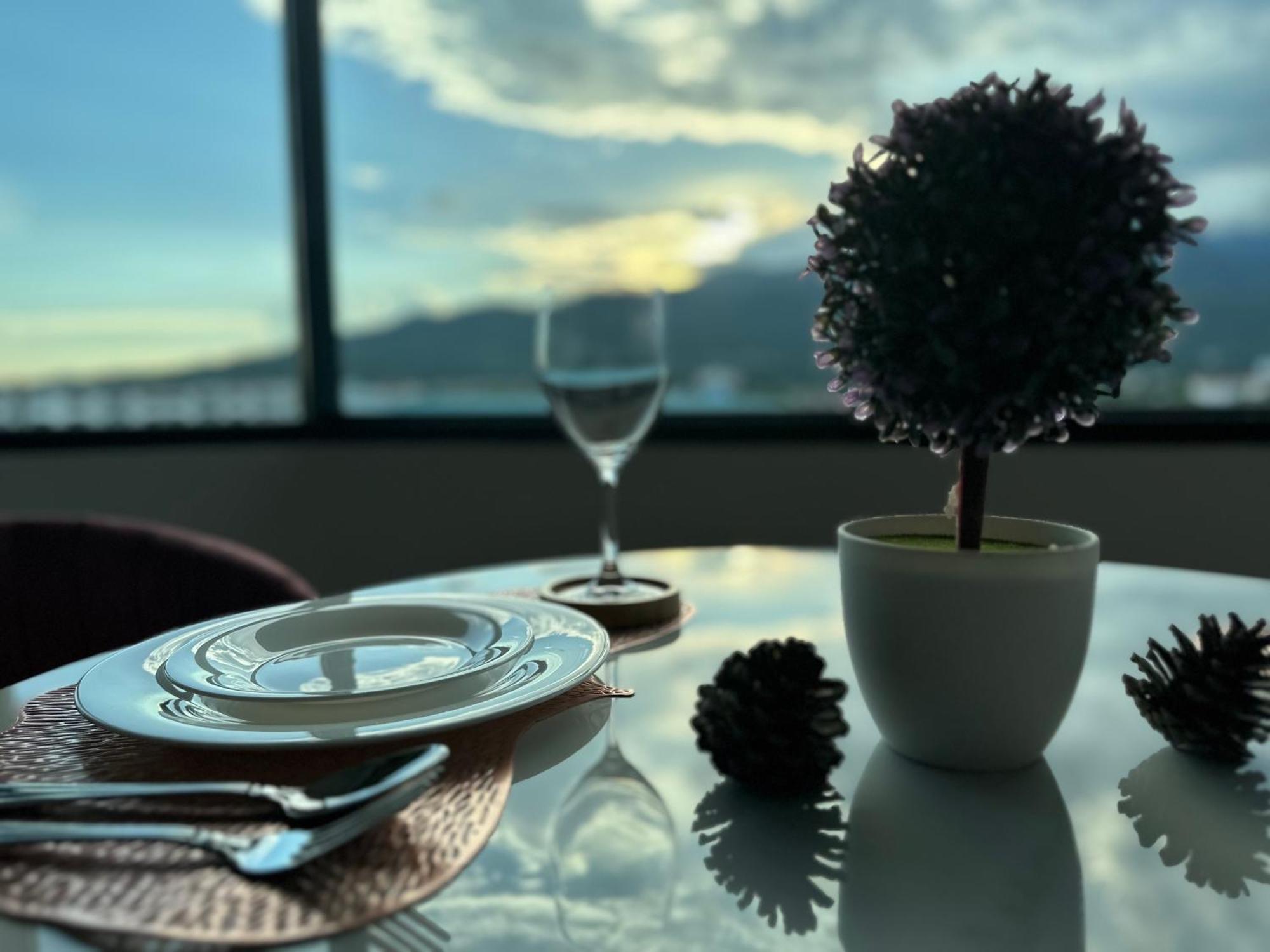 Mountain & City View Panorama At Nimman 치앙마이 외부 사진